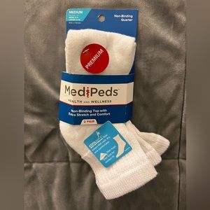 New With Tags Medi Peds White Quarter Socks 2 Pair Non Binding Size Medium